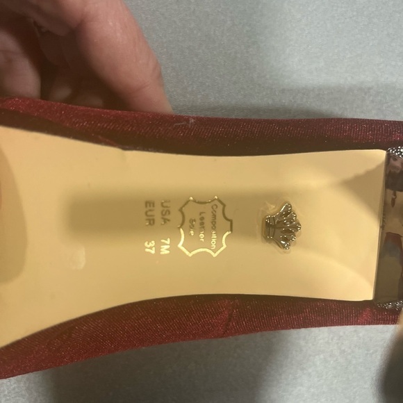 Nina New York Red Maroon Velvet Peep Toe Jeweled High Heel Pump Size 7M Formal - Picture 5 of 13